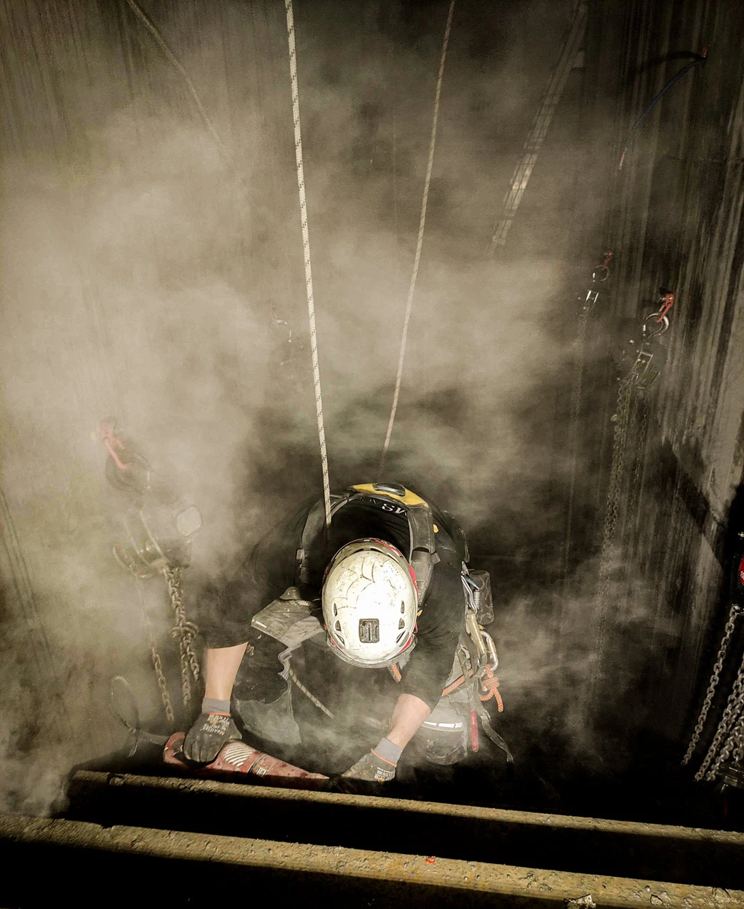Découpe et évacuation d’un tronçon d’escalier effondré
